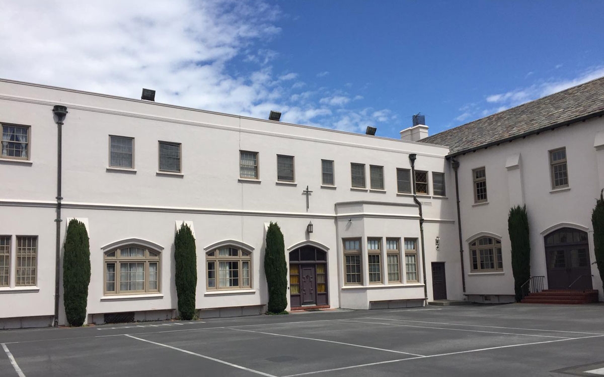 BURLINGAME (California)