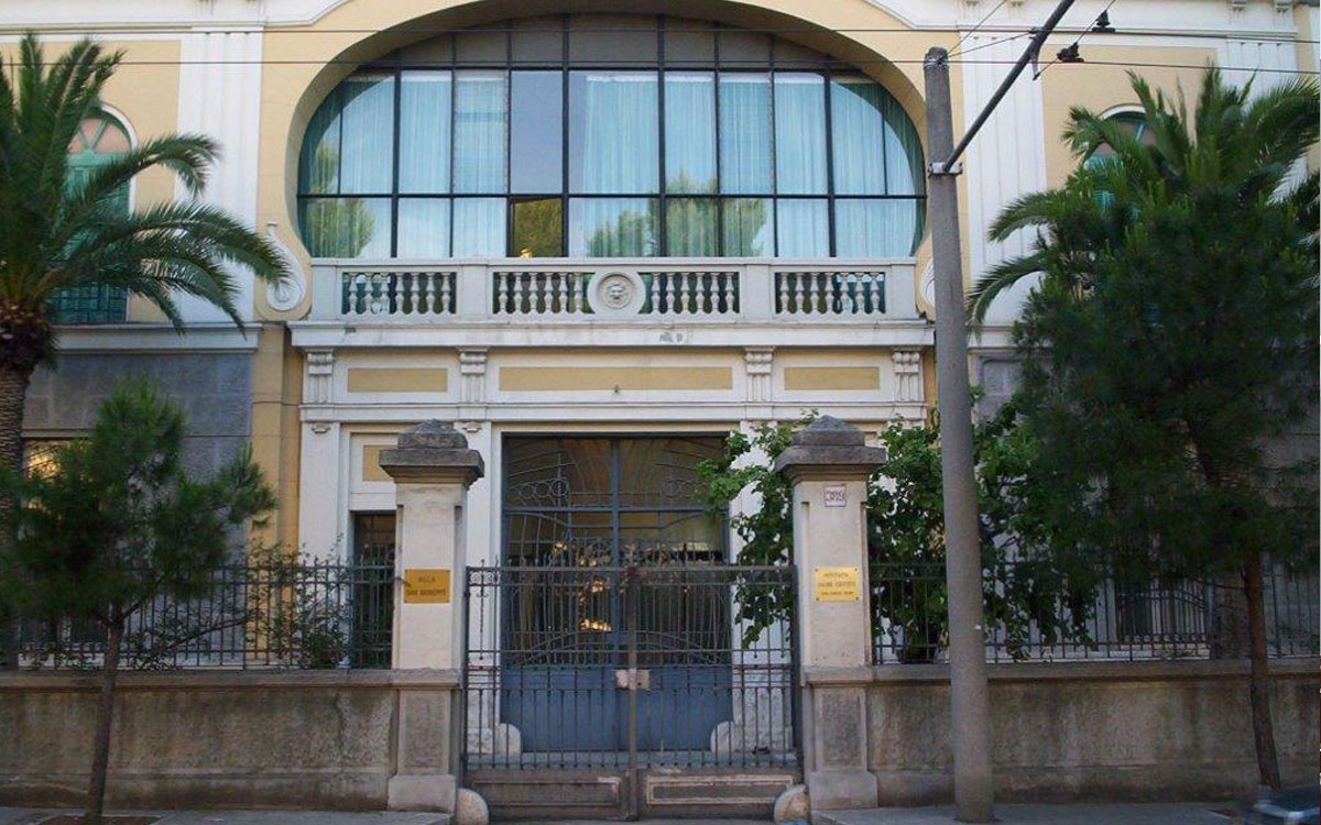 BARI (Casa Provincializia)